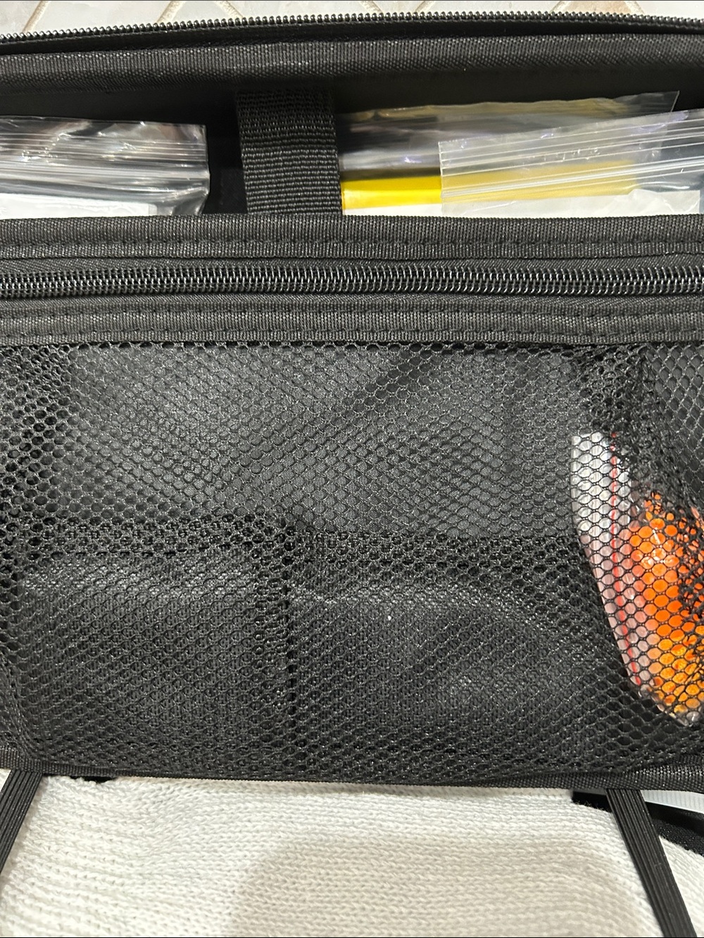 Land Rover First-aid Kit - Picture 8 of 11
